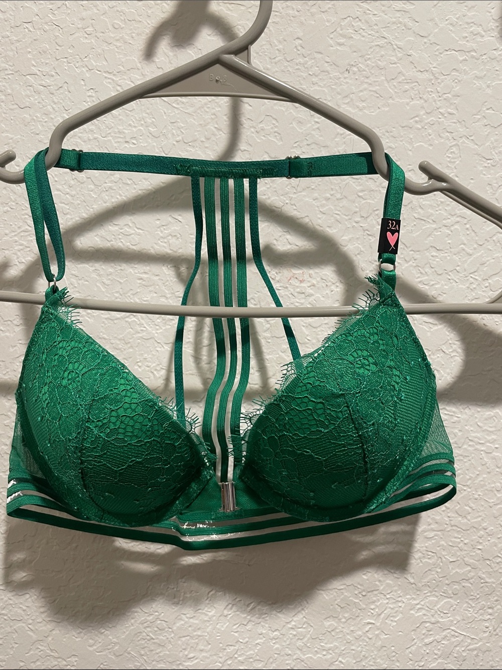 Victoria's Secret Emerald Green Lace Strappy Bra